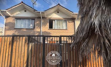 VENDE CASA DE DOS PISOS EN SAN BERNARDO