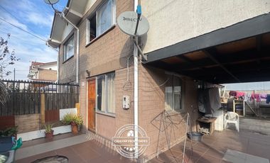 VENDE CASA DE DOS PISOS EN SAN BERNARDO