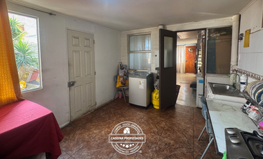 VENDE CASA DE DOS PISOS EN SAN BERNARDO