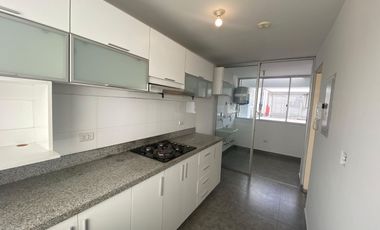 🏡 ¡Amplio Departamento En Alquiler En Surco – Vive Cómodo Y Conectado!