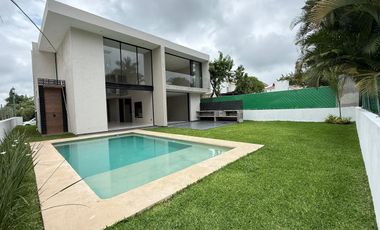 TERRENO EN VENTA EN FRACCIONAMIENTO LOMAS DE COCOYOC MORELOS