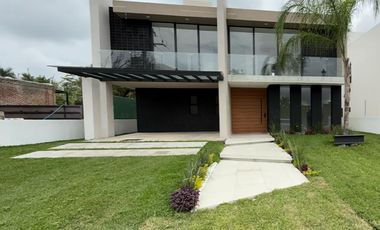TERRENO EN VENTA EN FRACCIONAMIENTO LOMAS DE COCOYOC MORELOS