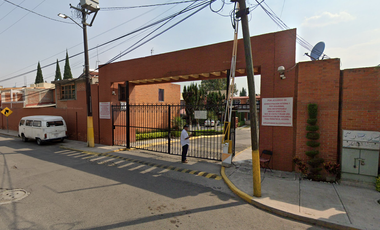 Casa Adjudicada con posesión, Texcoco, estado de México. 5 min de la feria del caballo. Oportunidad