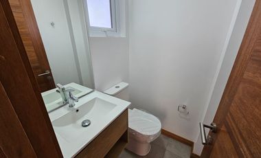 CASA EN PARCELAS SAN VALENTÍN