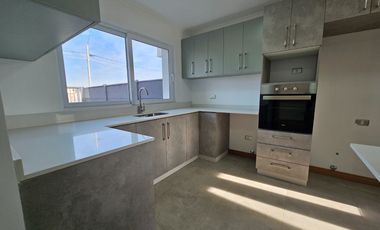 CASA EN PARCELAS SAN VALENTÍN
