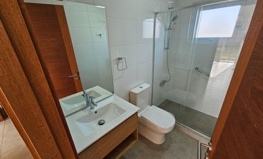 CASA EN PARCELAS SAN VALENTÍN