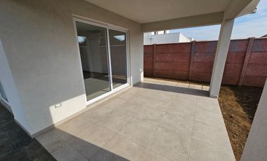CASA EN PARCELAS SAN VALENTÍN
