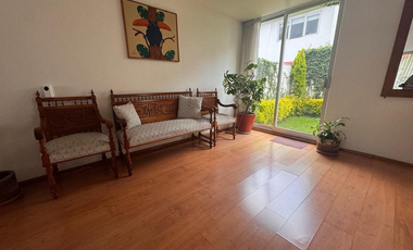 CASA EN RENTA EN CONDOMINIO CON JARDIN PROPIO