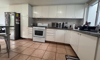 CASA EN RENTA EN CONDOMINIO CON JARDIN PROPIO