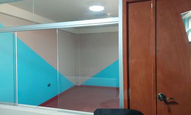 Por Avenida Horacio - Se Vende Casa con Salón de Eventos 460 m2.