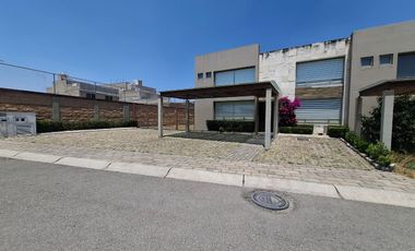 Casa en Venta Residencial Bosques de las Fuentes, Calimaya