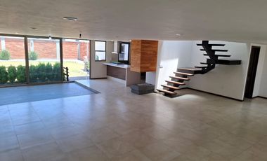 Casa en Venta Residencial Bosques de las Fuentes, Calimaya