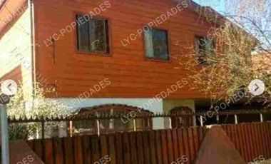 ARRIENDO GRAN CASA AMOBLADA, EQUIPADA PARA HASTA 12 PERSONAS. factura a empresas.