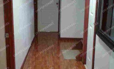 ARRIENDO GRAN CASA AMOBLADA, EQUIPADA PARA HASTA 12 PERSONAS. factura a empresas.