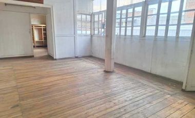 EN VENTA, AMPLIA PROPIEDAD EN EL CENTRO HISTÓRICO, GRAN POTENCIAL.