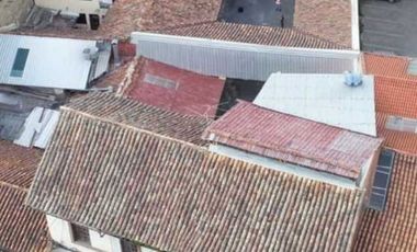 EN VENTA, AMPLIA PROPIEDAD EN EL CENTRO HISTÓRICO, GRAN POTENCIAL.