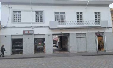 EN VENTA, AMPLIA PROPIEDAD EN EL CENTRO HISTÓRICO, GRAN POTENCIAL.