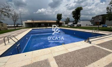 CASA EN VENTA EN GARDENIAS, ZIRÁNDARO