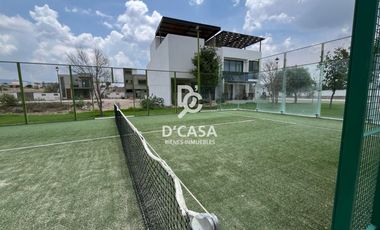 CASA EN VENTA EN GARDENIAS, ZIRÁNDARO
