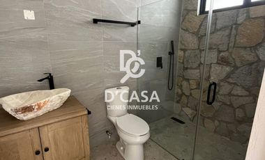CASA EN VENTA EN GARDENIAS, ZIRÁNDARO