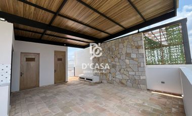 CASA EN VENTA EN GARDENIAS, ZIRÁNDARO