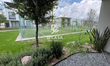 CASA EN VENTA EN GARDENIAS, ZIRÁNDARO