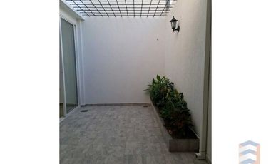 SE VENDE CASA NUEVA DE 2 PISOS – BARRIO SANTA MARTA, YOPAL