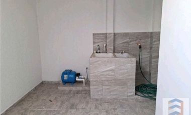 SE VENDE CASA NUEVA DE 2 PISOS – BARRIO SANTA MARTA, YOPAL