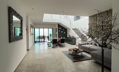 CASA EN VENTA UBICADA EN ATLIXCO, MUY CERCA DEL RESTAURANTE PALMIRA