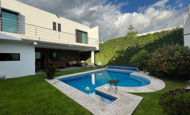 CASA EN VENTA UBICADA EN ATLIXCO, MUY CERCA DEL RESTAURANTE PALMIRA