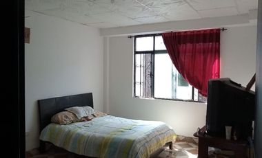 SE VENDE CASA CON 2 APARTAMENTOS INDEPENDIENTES