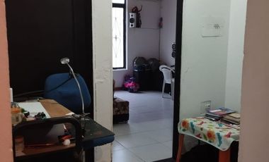 SE VENDE CASA CON 2 APARTAMENTOS INDEPENDIENTES