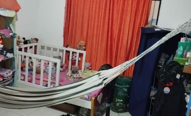 SE VENDE CASA CON 2 APARTAMENTOS INDEPENDIENTES