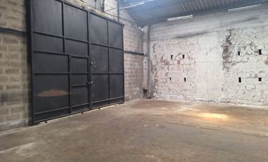 VENTA GALPON INDUSTRIAL COMO TERRENO, SECTOR LA CRISTIANIA, NORTE DE QUITO