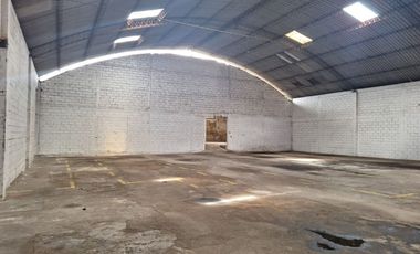 VENTA GALPON INDUSTRIAL COMO TERRENO, SECTOR LA CRISTIANIA, NORTE DE QUITO