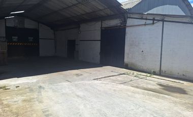 VENTA GALPON INDUSTRIAL COMO TERRENO, SECTOR LA CRISTIANIA, NORTE DE QUITO