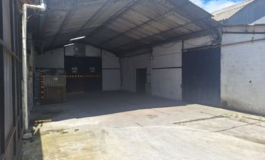 VENTA GALPON INDUSTRIAL COMO TERRENO, SECTOR LA CRISTIANIA, NORTE DE QUITO