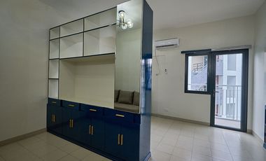 HILL072XB1A: For Rent Semi Furnished 1BR with Baclony in Hill Residences