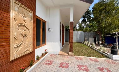 RUMAH KLASIK MODERN SIAP CUSTOM JADI VILLA DI BOROBUDUR