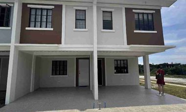TOWNHOUSE FOR SALE IN TANZA CAVITE NEAR ROB GENTRI, PHP 5,000 RESERVATION FEE