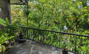 White Plains 6BR House & Lot with 3-Car Parking & Great View in Quezon City