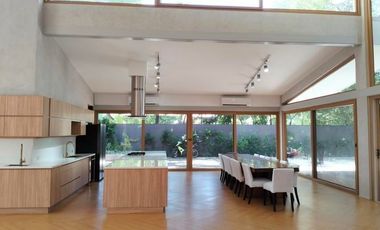 350 sqm 4BR Bungalow House for Rent at Ayala Alabang Village, Muntinlupa City
