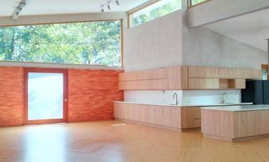 350 sqm 4BR Bungalow House for Rent at Ayala Alabang Village, Muntinlupa City