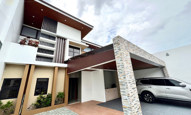 FOR SALE: 4-Bedroom House and Lot in Molave Park Subdivision, Merville, Parañaque