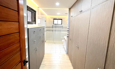 FOR SALE: 4-Bedroom House and Lot in Molave Park Subdivision, Merville, Parañaque