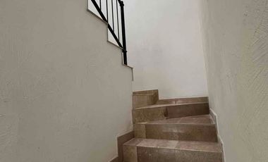 Se renta casa en La Marina