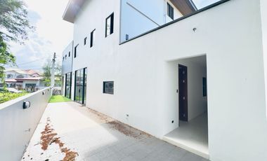 Stunning Brand New House & Lot with Roofdeck for Sale in BF Homes Parañaque City
