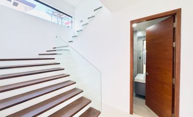 Stunning Brand New House & Lot with Roofdeck for Sale in BF Homes Parañaque City