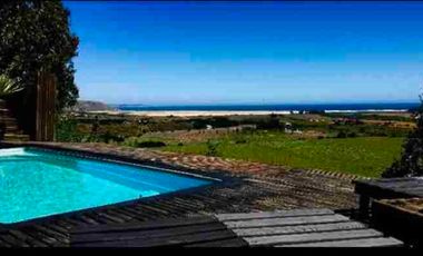 Se arrienda casa en condominio , en Tunquén , hermosa vista , Año corrido.