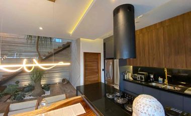 Residencia en Coto Privado